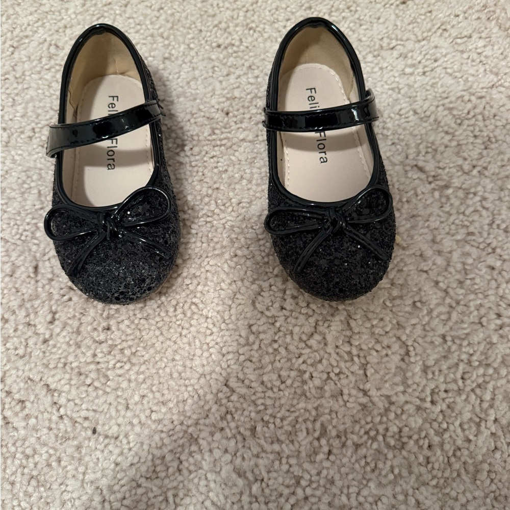 Felt Flora Girls' Black Glitter Mary Jane with Bow